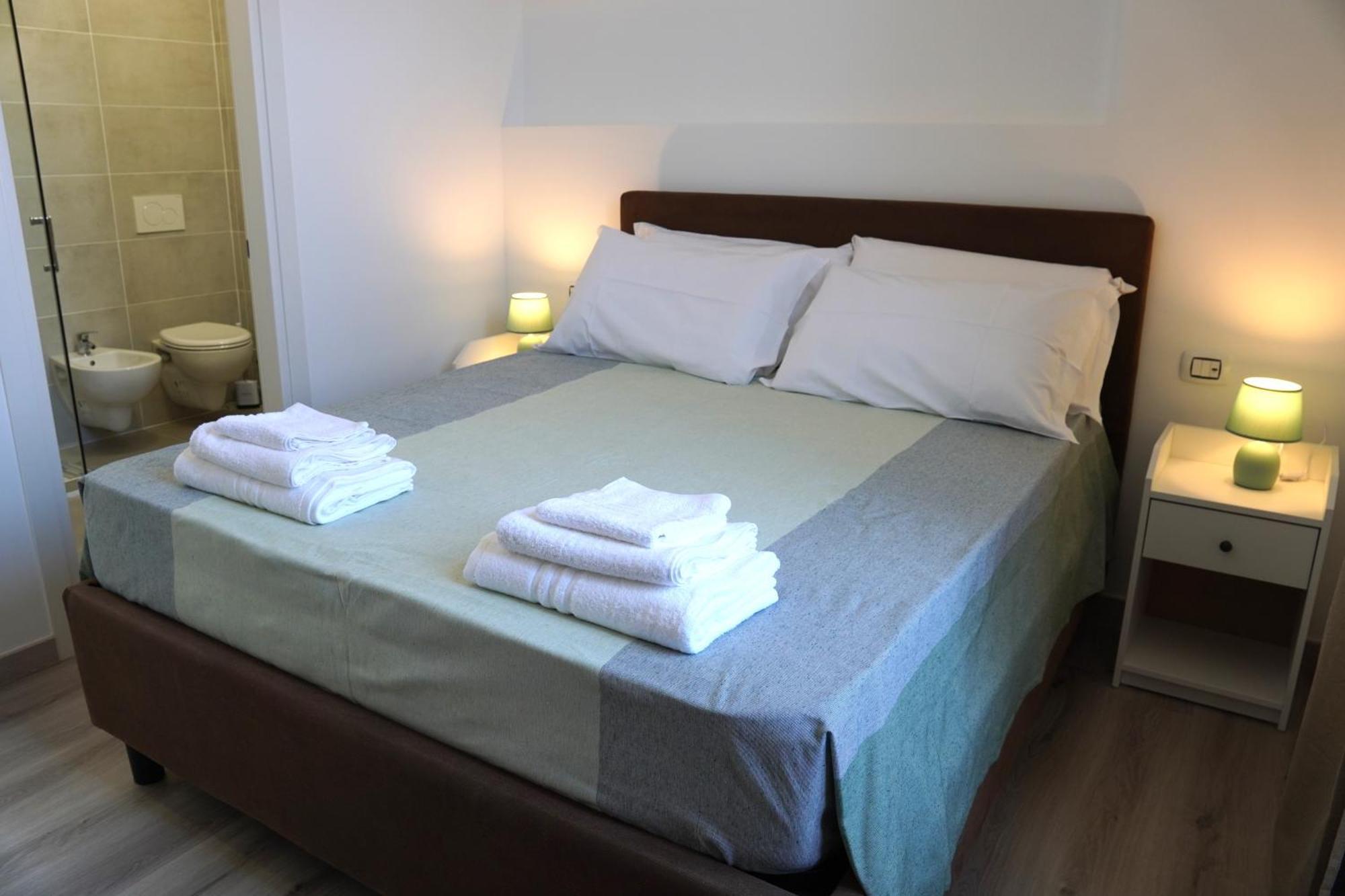 Bari Vica Rooms Bagian luar foto